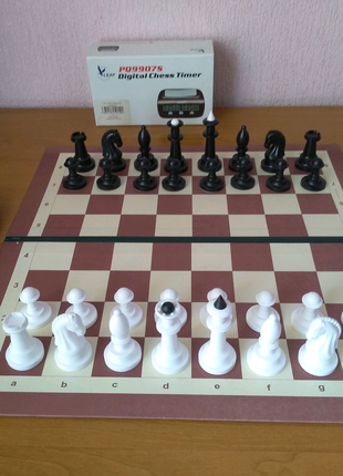 Шахи з двосторонньою дошкою