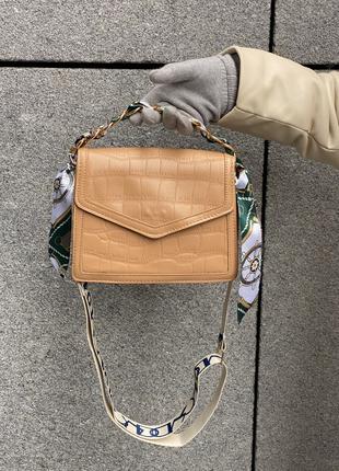 Женская сумка крос-боди 00778 на широком ремешке бежевая