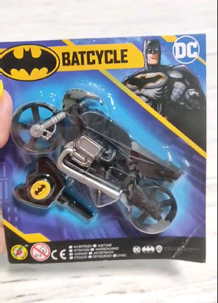 Мотоцикл Бэтмен бетмобиль игрушка