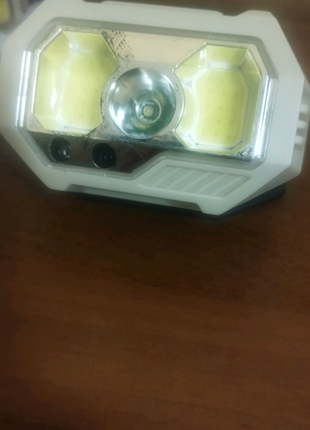 Ліхтар налобний акумуляторний з датчиком руху та червоним світлом