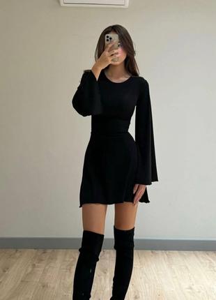 Платье мини со шнуровкой по талии на спинке широкие рукава черный