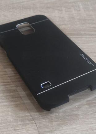 Черный защитный чехол Motomo на Samsung Galaxy S5