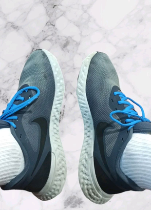 Кросівки Nike revolution