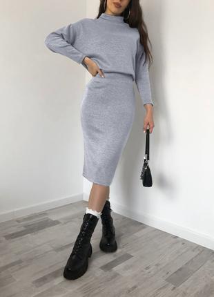Трикотажный костюм (прямая юбка+свитер) ангора серый