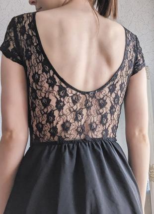 Черное шифоновое платье с кружевом бренда h&amp;m