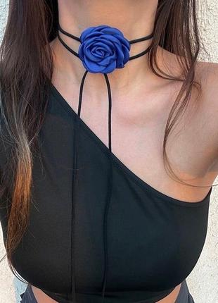 Цветок чокер роза на шею синяя