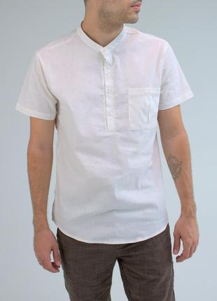 Льняная рубашка с коротким рукавом белого цвета