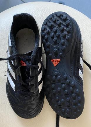 Kросівки шкіряні adidas для футболу, футзалки разм.28 (16,5cm)