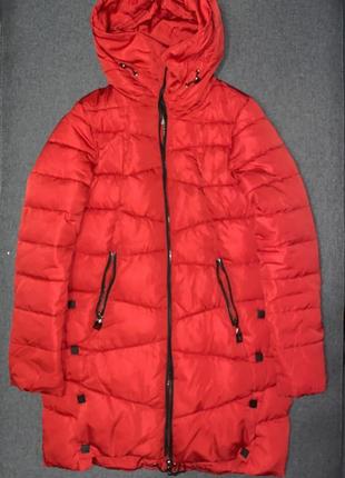 Женское красное зимнее пальто