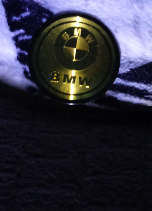 Золотий значок   BMW  на капот