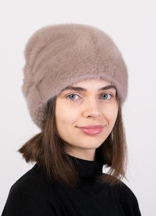 Зимова жіноча норкова шапка кубанка з косою