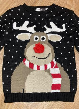 Новогодний свитер с оленем