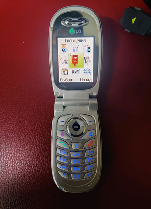 Мобільний телефон LG C2200 жабка/ розкладачка