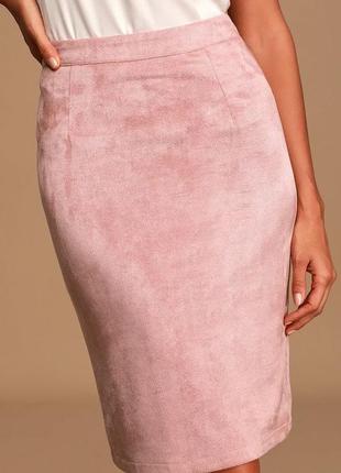 Замшевая розовая пудровая юбка карандаш под замш