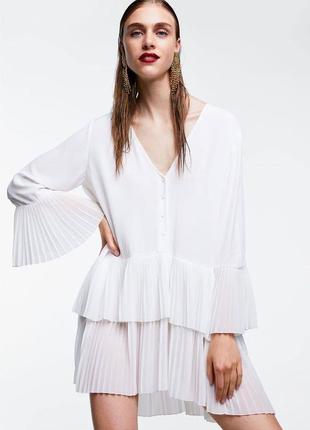 Белая контрастная плиссированная многоярусная блузка/мини-плат...