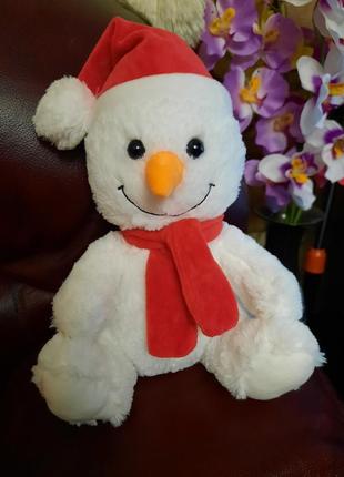 Снеговик в красной шапочке и шарфа, мягкая игрушка