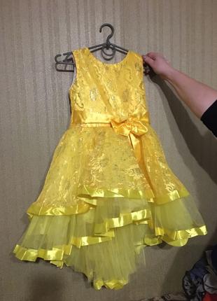 Платье праздничное на девочку 5-9 лет