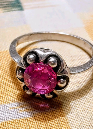 Женское серебряное кольцо с красным камнем 925°, Украина