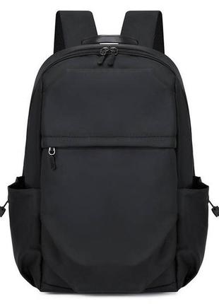 Чорний нейлоновий водонепроникний рюкзак