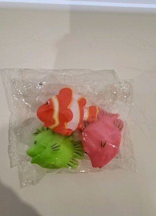 Іграшки-пищалки рибки
