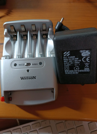 Зарядний пристрій для АА/ААА акумулятора Watson HZ9374