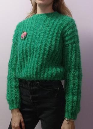 Свитер из мохера. укороченный свитер. вязаный свитер из мохера