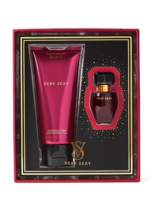 Подарочный набор victoria ́s secret very sexy mini fragrance duo.