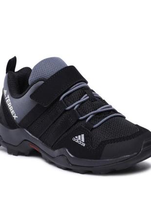 Кроссовки adidas terrex