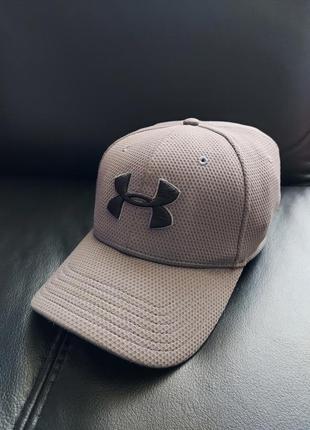 Кепка under armour