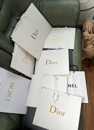 Пакети для подарунків марки dior
