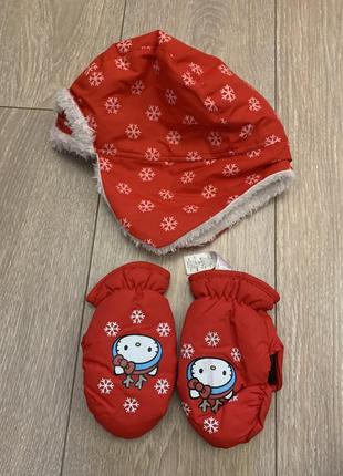 Новогодний комплект детский шапка и перчатки