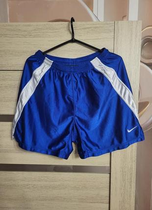 Нейлоновые спортивные шорты nike team vintage