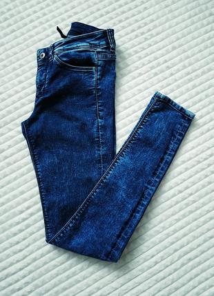 Стильні жіночі тоненькі джинси скіні h&m
