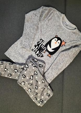 Тепленькая флисовая пижамка м пингвины