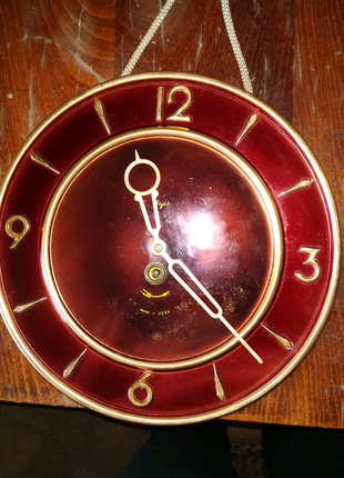 Годинник настінний "Молнія"зроблено в СРСР.