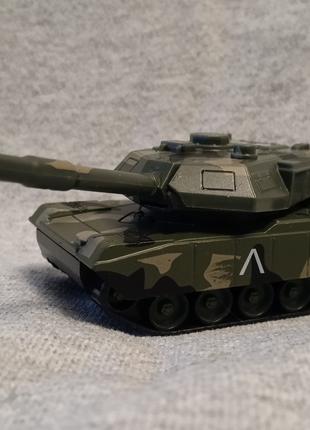 Модель танка Abrams XM-1, в коробке, diecast