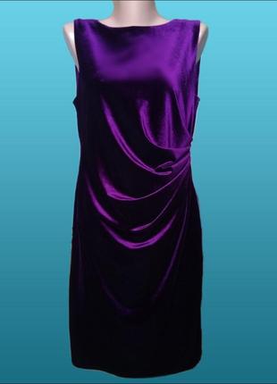 Нарядное фиолетовое бархатное платье с драпировкой dorothy per...