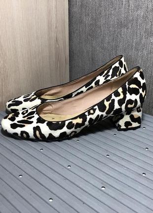 Женские туфли-лодочки topshop juliette с леопардовыми волосами...