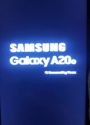 Samsung Galaxy A20e — Смартфон (заблокований)