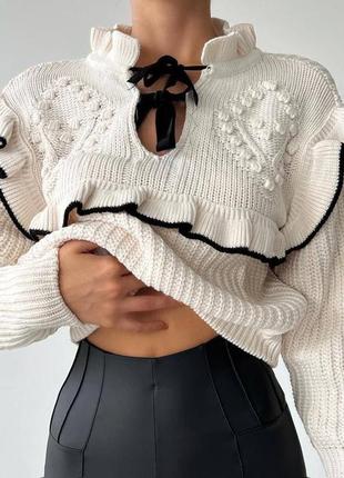 Жіночий стильний теплий светр в молочному кольорі туреччина