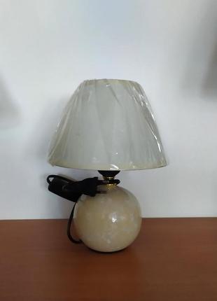 Настільна лампа світильник з абажуром