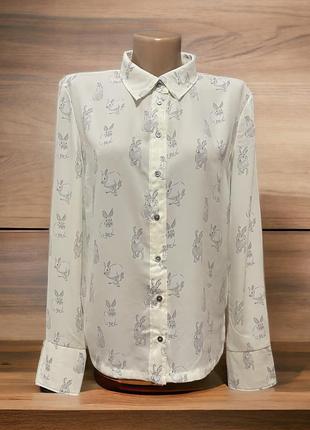 Біла блуза з зайчиками, розмір s, m, l