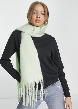 Трендовый мягкий объемный шарф monki