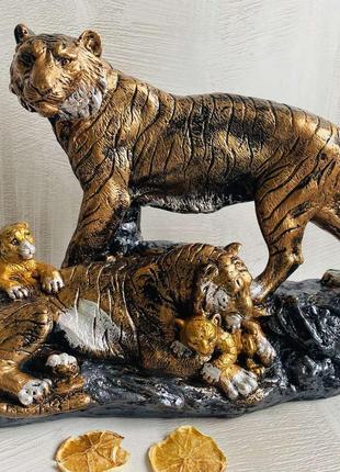 Статуетка Сім'я тигрів h 27 см