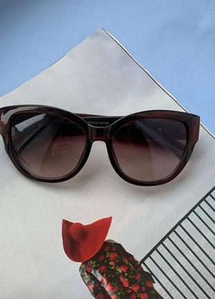 Сонцезахисні окуляри 7203 - коричневі