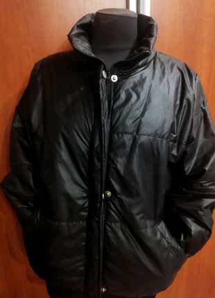 Чорна куртка для осені та весни на пуговичках, розмір 46-48!