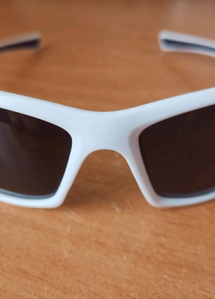 Сонцезахисні окуляри з поляризацією антиблікові