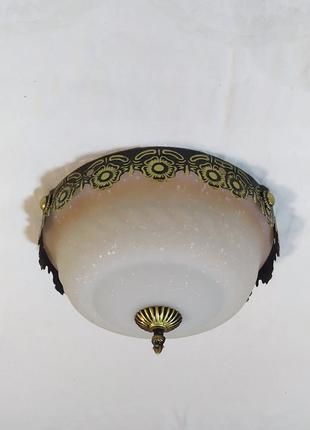 Потолочная люстра светильник в классическом стиле