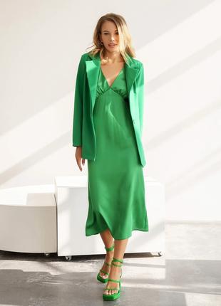 Зеленое платье-комбинация с жакетом, размер M