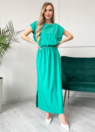 Зеленое однотонное платье с боковым разрезом, размер S